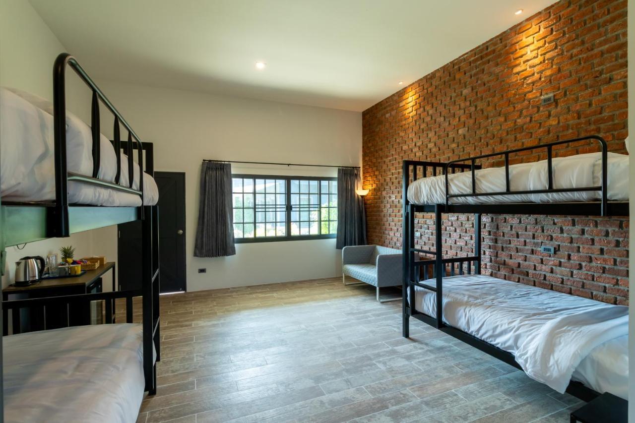 Отель The Barn Hua Hin Кхао Тао Экстерьер фото