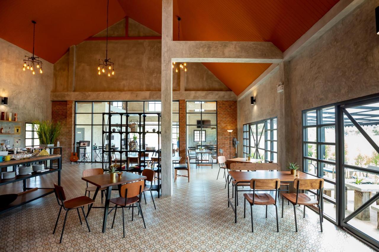 Отель The Barn Hua Hin Кхао Тао Экстерьер фото